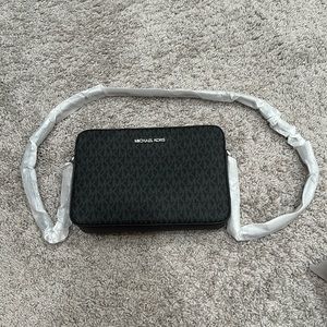 Michael Kors crossbody purse